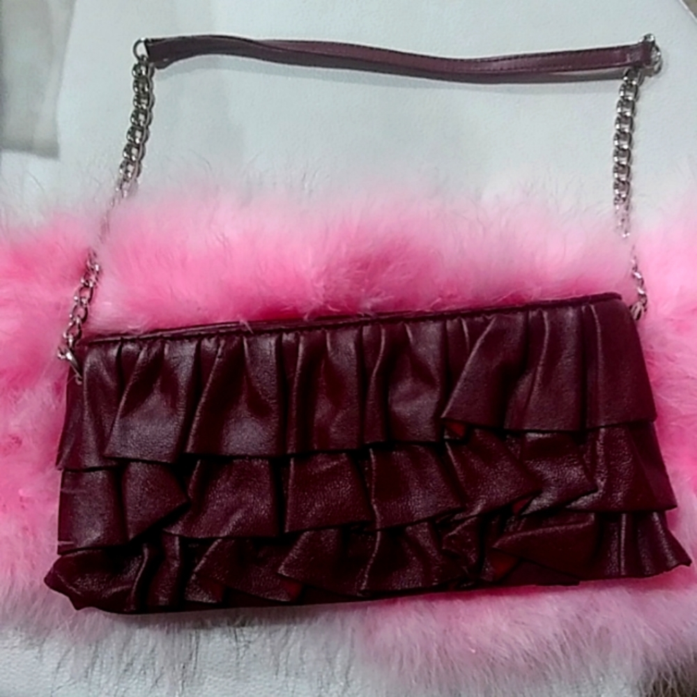 Newport News Stylish Burgandy Chain purse
